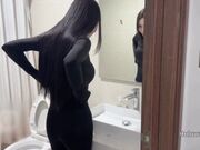 瑜伽服下的美乳翘臀 女神淫荡反差