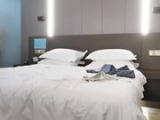 极品学生妹甜美乖巧高颜值旺盛阴毛双腿之间狂舔猛插