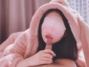 校园女神清纯靓丽的外表下有一颗淫荡的心