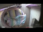 大早上刚睡醒就把老婆操高潮