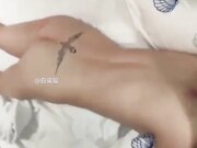 多p强上 绿帽奴找路人轮奸自己老婆被第三个强上