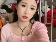 抖音15w粉的少妇 线下陪大哥 被曝视频 纹身一模一样
