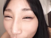 对面的性欲怪兽姐姐用淫秽姿势挑逗2