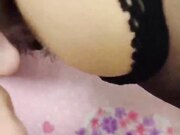 乱伦嫂子 床上干喷三次 趁嫂子没防备插入她的菊花