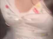 不花钱约到的台球助教 从停车场干到酒店 这也太闷骚了 穿着清纯碎花裙