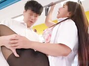 网红女优OL制服美女电车遇痴汉黑丝美腿羞耻的在多人面前被侵犯