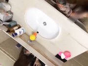 广州通奸乱伦 风韵大姨子 趁老婆出去买菜 两人疯狂后入