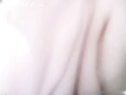 学校校花雅琳家里自拍视频给高层欣赏 逼很嫩奶头很粉