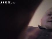 爆乳华裔美眉和老外男友边看片边舔着男友的巨屌