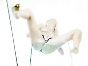 大波妹妹家中视频自慰 喷了好多水