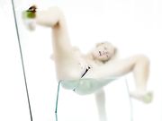 大波妹妹家中视频自慰 喷了好多水