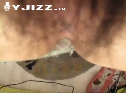 国产无名骚逼自拍抠逼挖穴 逼逼长得还挺好看的 就是毛毛有点密