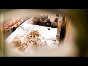 偷拍到猥瑣強壯小哥與饑渴少婦偷情