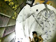 偷拍秃顶大叔和情妇在情趣宾馆偷情大圆床上激情啪啪