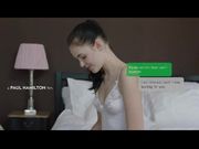 情窦初开的少女等待男友来爱抚