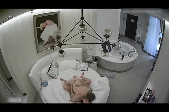 豪华套房和情妇开房做爱别有一番风味