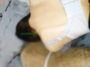 高挑漂亮女同事来我家中做客,挑逗后没生气,赶紧撕破内裤爆插