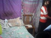 大肚腩胖哥简易窝棚嫖妓两人老婆老公的叫得很亲热临走往别人屁股狠狠打了一巴掌