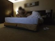 96年女神级童颜气质大学美女酒店援交土豪时被猛男各种高难度姿势狠狠爆操,干的美女腿发软躺那不动了!