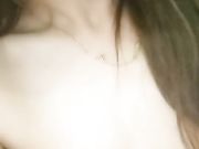 粉嫩嫩的美女主播双跳蛋玩自己的粉嫩小穴 阴毛稀疏很性感 淫语挑逗