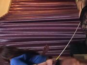 有被虐待癖的富姐高价雇女主夫妻把自己扮成保姆给女主舔屁眼给男主吃鸡巴滴蜡虐阴对白精彩