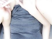 宅男福利网红PR社极品小嫩妹隔壁小姐姐之客厅刮毛小嫩穴刮完之后用手在自摸阴蒂