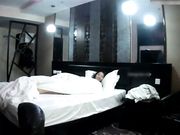 外表清纯大学妹子逃课出来开房