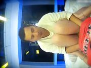 精品酒店偷拍球衣美女和大叔啪啪，草完不知道为何吵架了