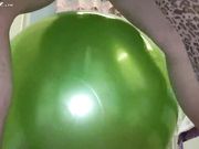 [母子乱伦精彩合集]-操逼自拍 母亲穿豹纹家中勾引