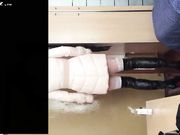 邻家新婚娇妻趁老公不在家叫我去欣赏她的皮衣艳舞 太劲爆