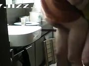 浴室偷食年轻女白领 疯狂后入抽插出血