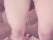 多人淫乱KTV包厢裸体用逼吸烟