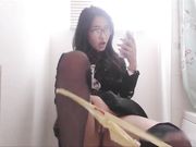 爱吃大屌的表姐 假鸡巴太长插得留了一滩水