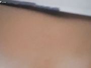 白风韵犹存美容店老板娘和女儿一块侍候年轻嫖客