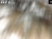 把第一次约会的小嫩妹带到家里沙发上强插 MM不停哭喊