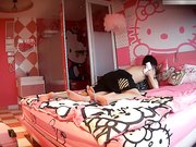 美容院气质美女老板狼假期约小鲜肉情人一起外地旅游刚进房间就如狼似虎的要啪啪,高颜值风骚美女.国语!