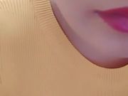 已婚小少妇露脸激情，身材不错与猛男啪啪，干逼不过瘾口活非常棒，把嘴当逼草，看着瞬间硬了