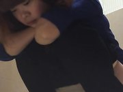 商场厕拍系列 妹子的小内内还挺萌的