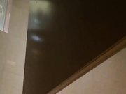 商场厕拍系列 妹子的小内内还挺萌的