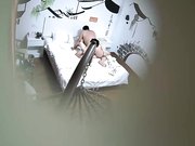 江南风主题宾馆偷情的中年大叔阿姨开房啪啪啪好久不见饥渴难耐女上狂野扭动到高潮呻吟声太疯狂俩人69超刺激