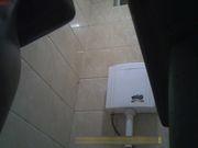 外站流出国内娱乐场所女厕偷拍小姐意见很大唠叨这是女厕门关不上