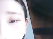 颜值不错的极品白虎粉逼好像磕了药有点嗨和豪车司机在野外车里瞎搞