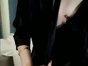 某平台清纯网红妹子土豪刷了很多礼物这才裸秀了一把浓密的逼毛让人很有撸一把的欲望