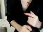 某平台清纯网红妹子土豪刷了很多礼物这才裸秀了一把浓密的逼毛让人很有撸一把的欲望