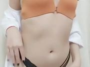 纯情少女骨子里骚，为了生活直播挣外快，露脸激情一多自慰激情插逼，浪叫呻吟想让哥哥干她第六弹