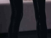 高质量女同大战系列第二部-双女性感胶衣高跟鞋一个女的被铐住手脚用道具JJ大力抽插-1080P高清