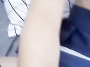 天然无毛白虎逼逼漂亮妹子学生制服黑丝 新买震动道具大JJ插入BB 大力震动呻吟浪叫