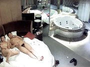 情趣酒店豪华套房偷拍情侣开房啪啪