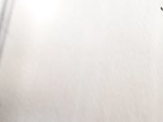 学院女厕偷拍穿靴子的妹子尿尿出来的轨迹像纯爷们