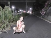 苗条无毛素人美眉三通精液肉便器户外大乱交各种虐待-4